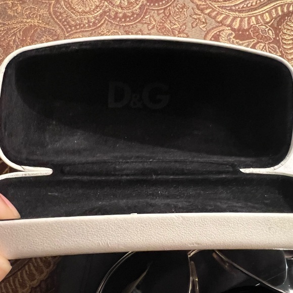 DOLCE GABBANA Unisex Sunglasses - Picture 7 of 7